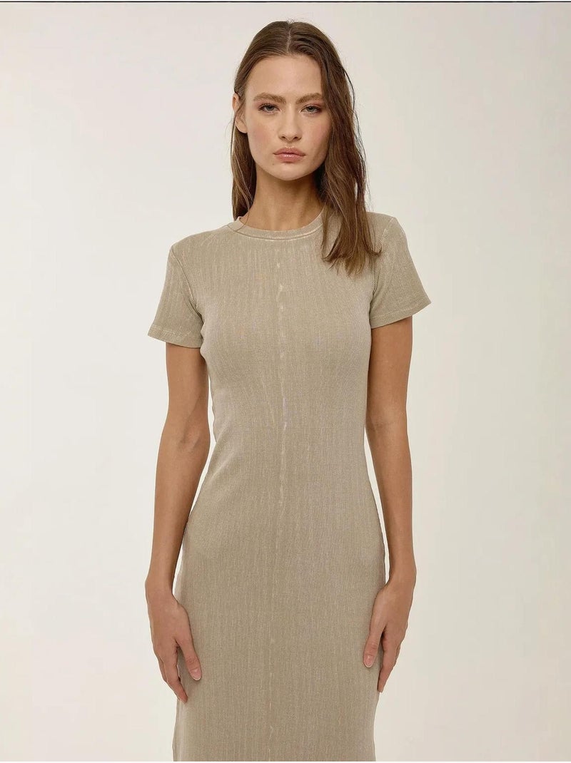 Robe mi-longue à manches courtes et col ras du cou Beige naturel - Kiabi