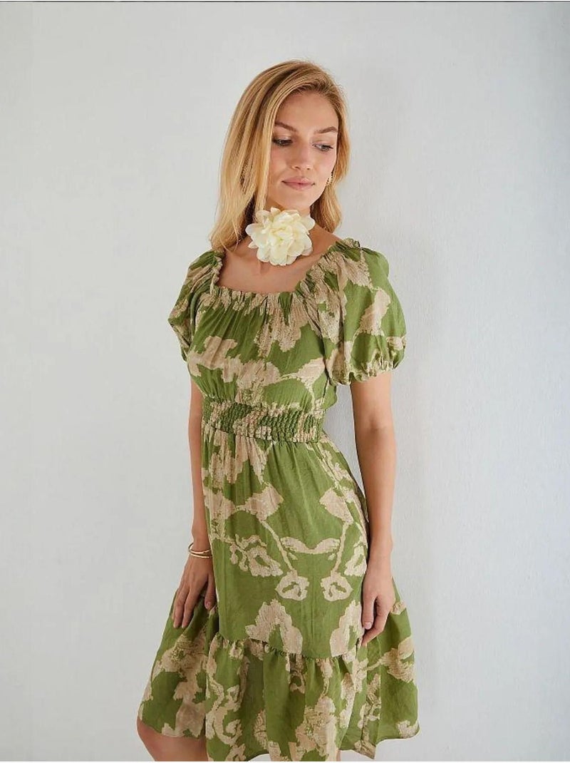 Robe mi-longue à volants et col bateau à fleurs mixray Vert - Kiabi