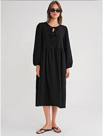 Robe mi-longue ample à col en v et fermeture à nouer mixray