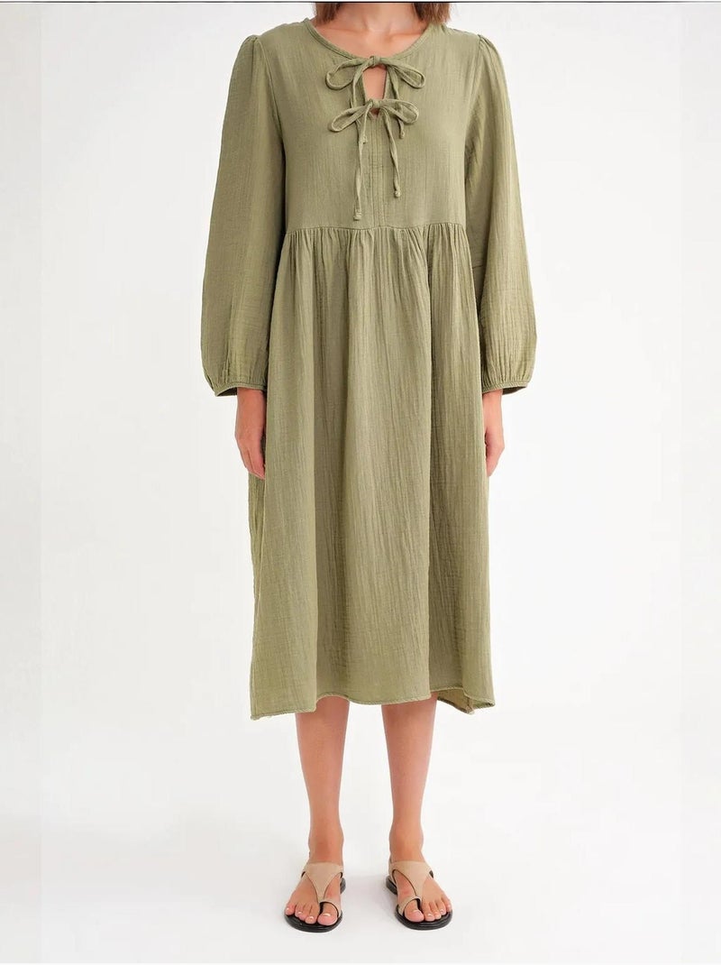 Robe mi-longue ample à col en v et fermeture à nouer mixray Vert pastel - Kiabi