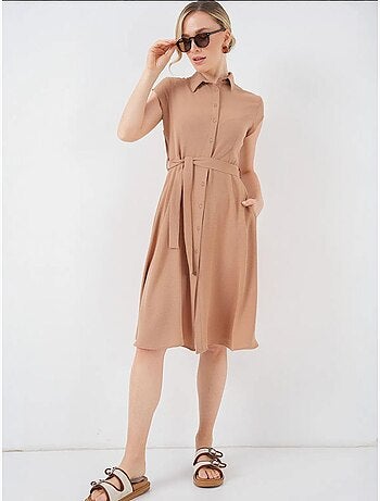 Robe mi-longue boutonnée à col chemise et coupe a avec détails de reliure bdart
