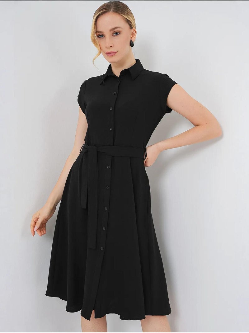 Robe mi-longue boutonnée à col chemise et coupe a avec détails de reliure bdart Noir - Kiabi