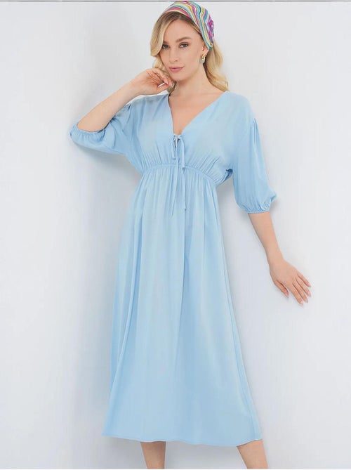 Robe mi-longue coupe a avec col en v et détails de reliure bdart - Kiabi Robe mi-longue coupe a avec col en v et détails de reliure bdart - Kiabi