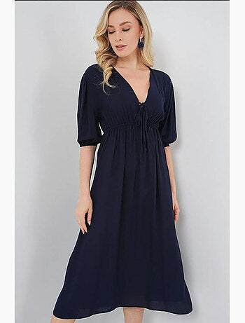 Robe mi-longue coupe a avec col en v et détails de reliure bdart