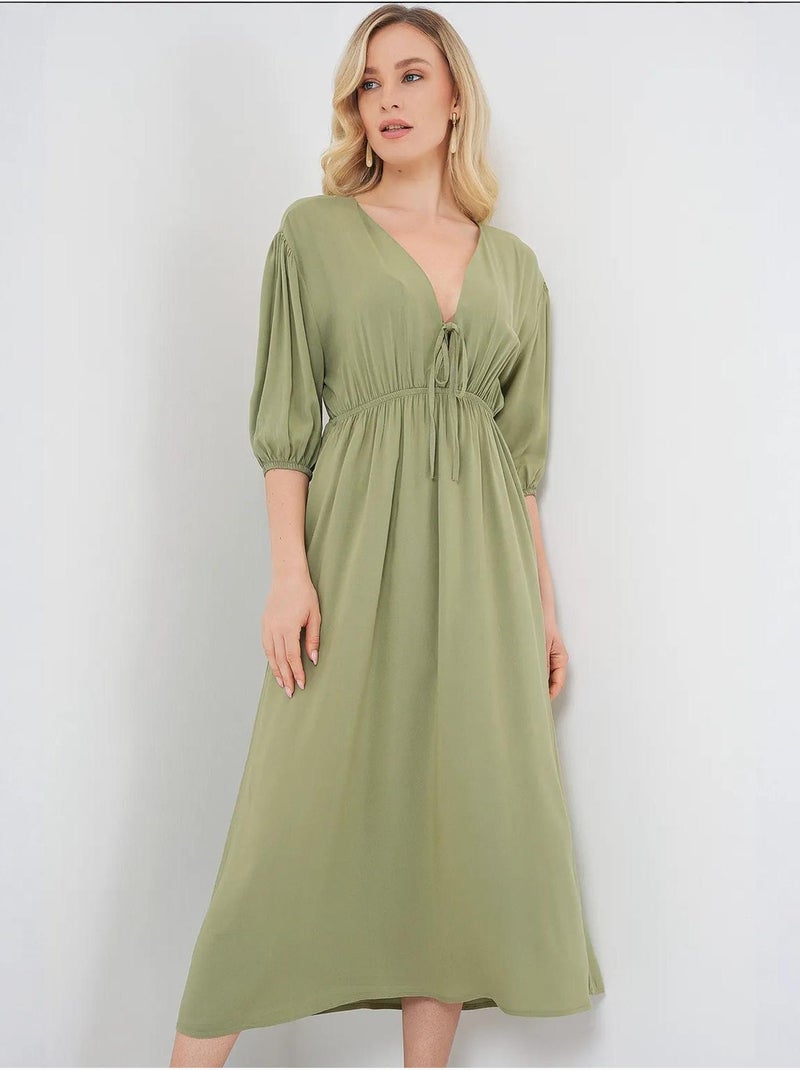Robe mi-longue coupe a avec col en v et détails de reliure bdart Vert foncé - Kiabi