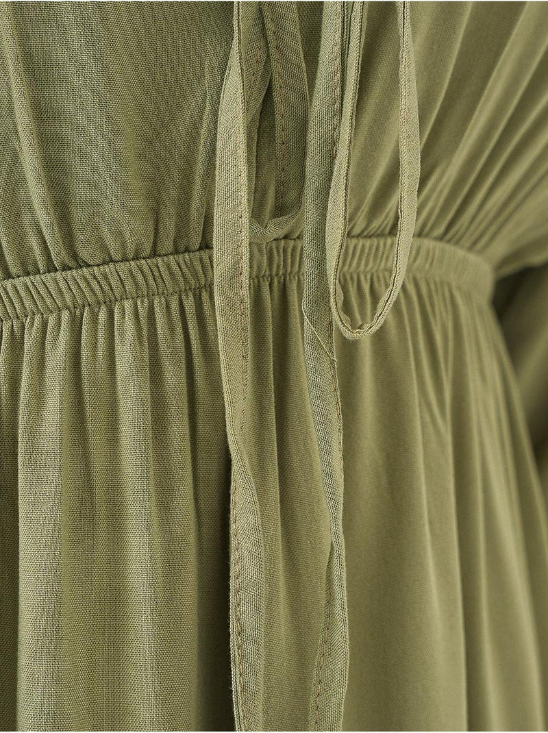 Robe mi-longue coupe a avec col en v et détails de reliure bdart Vert foncé - Kiabi