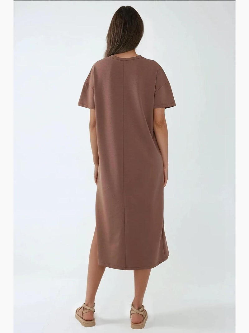 Robe mi-longue coupe décontractée à col ras du cou hiccup Marron foncé - Kiabi