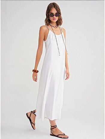 Robe mi-longue décontractée avec col carré et détails à volants mixray