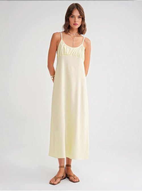 Robe mi-longue décontractée avec col carré et détails à volants mixray - Kiabi