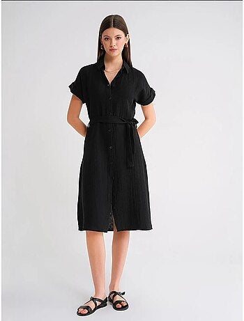 Robe mi-longue décontractée avec col chemise et fermeture à boutons mixray