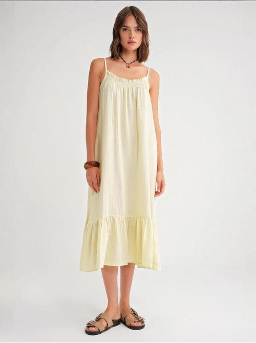 Robe mi-longue en coton avec détails à volants mixray - Kiabi Robe mi-longue en coton avec détails à volants mixray - Kiabi