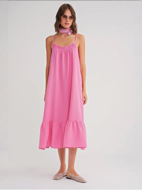 Robe mi-longue en coton avec détails à volants mixray - Kiabi Robe mi-longue en coton avec détails à volants mixray - Kiabi