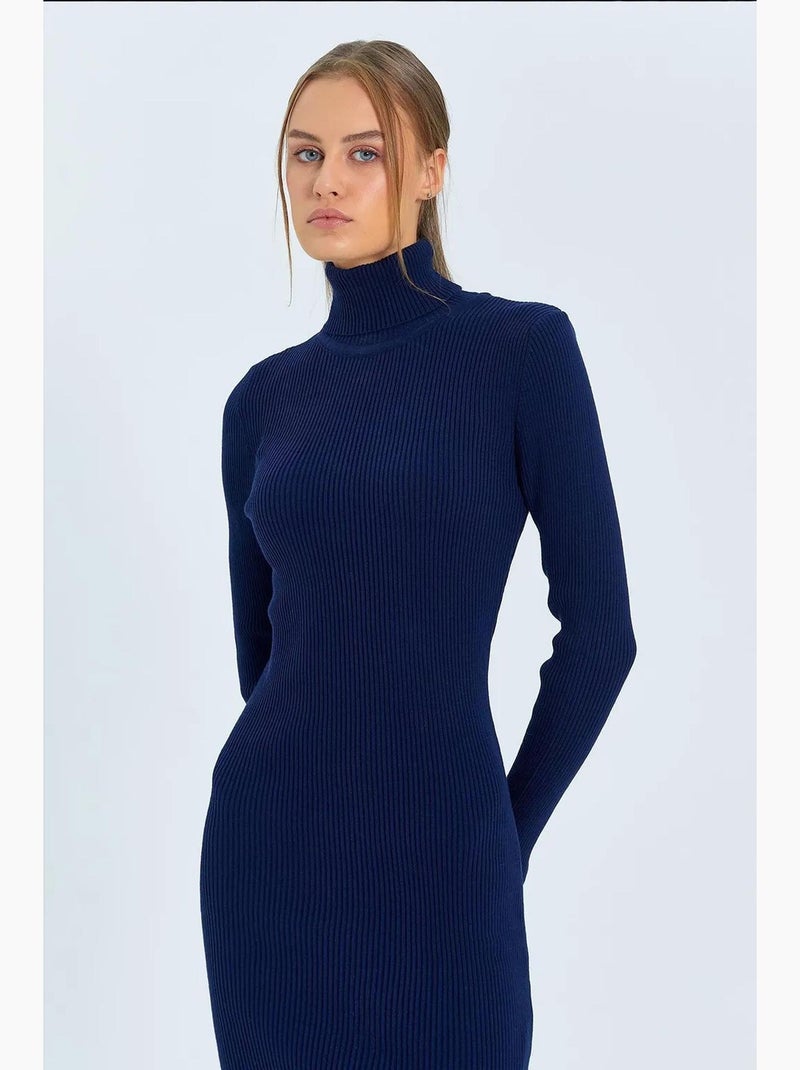 Robe mi-longue en maille à col roulé et coupe slim avec fente mixray Bleu marine - Kiabi
