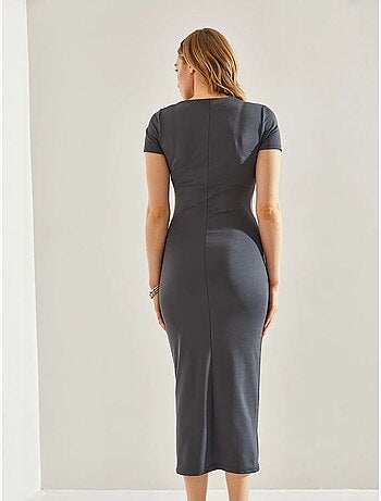 Robe mi-longue en micro-tissu drapé sur les côtés lucci