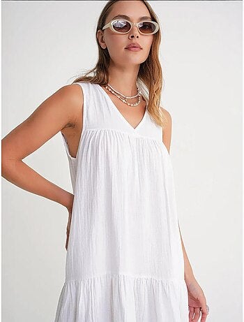 Robe mi-longue en mousseline sans manches à col en v et poches mixray