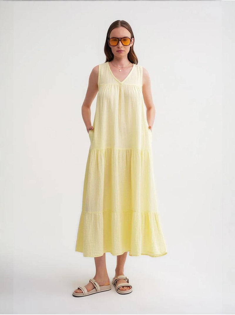 Robe mi-longue en mousseline sans manches à col en v et poches mixray Jaune citron - Kiabi