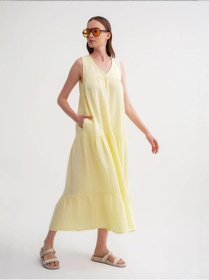 Robe mi-longue en mousseline sans manches à col en v et poches mixray Jaune citron - Kiabi