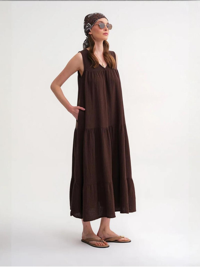 Robe mi-longue en mousseline sans manches à col en v et poches mixray Marron foncé - Kiabi