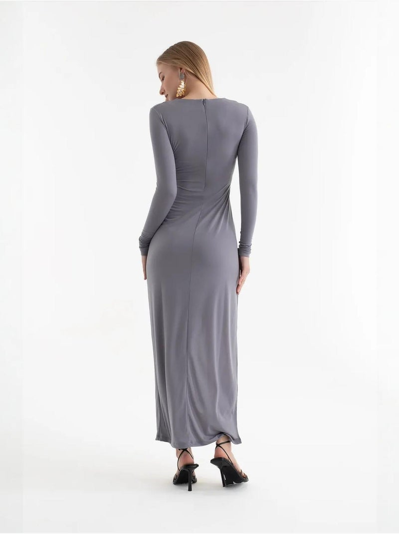 Robe mi-longue fendue à col rond et manches longues Gris - Kiabi