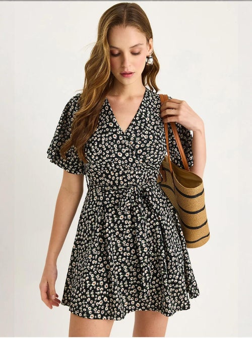 Robe mi-longue fleurie à col en v et fente lucci - Kiabi