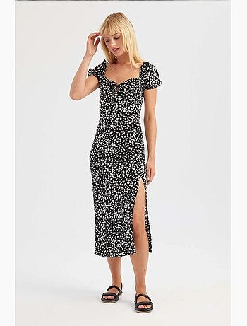 Robe mi-longue fleurie à épaules dénudées et fente latérale hiccup