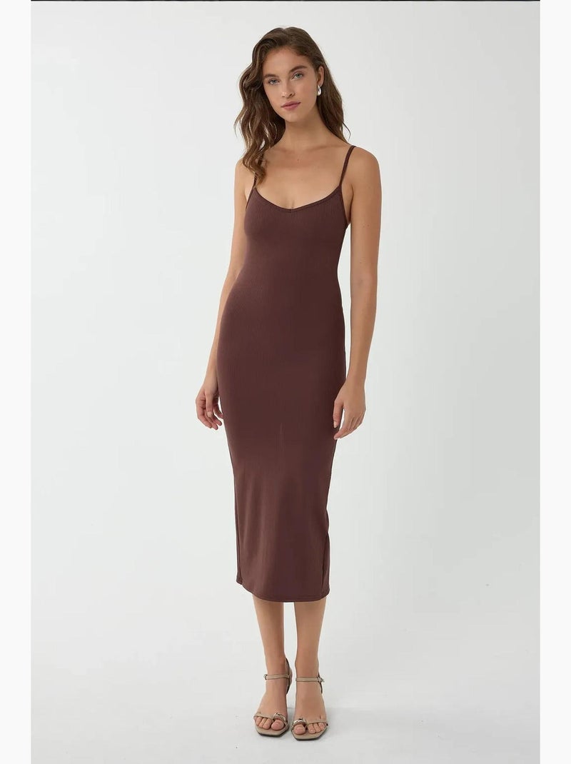 Robe mi-longue moulante à col en v et fines bretelles hiccup Marron - Kiabi