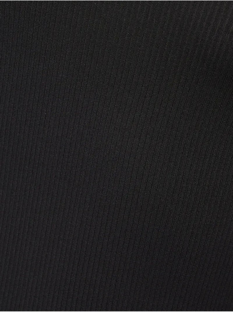 Robe mi-longue moulante à col en V et fines bretelles Noir - Kiabi
