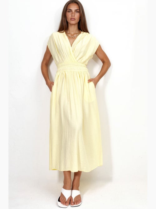 Robe mi-longue texturée à col en v busem - Kiabi