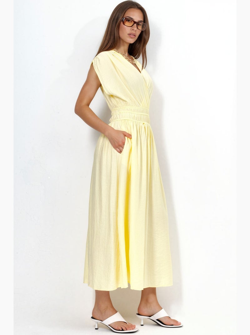 Robe mi-longue texturée à col en v busem Jaune citron - Kiabi