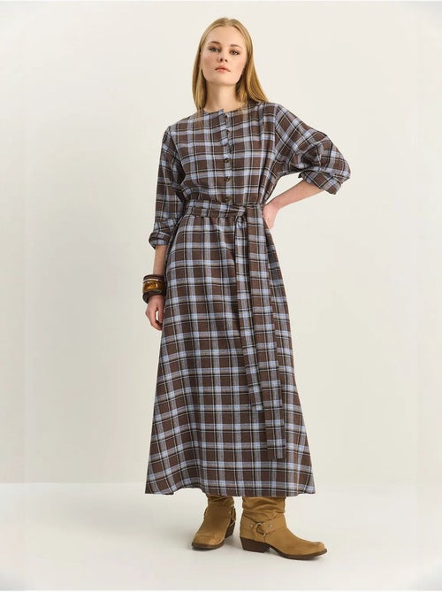 Robe midi à carreaux luci avec ceinture lucci - Kiabi Robe midi à carreaux luci avec ceinture lucci - Kiabi