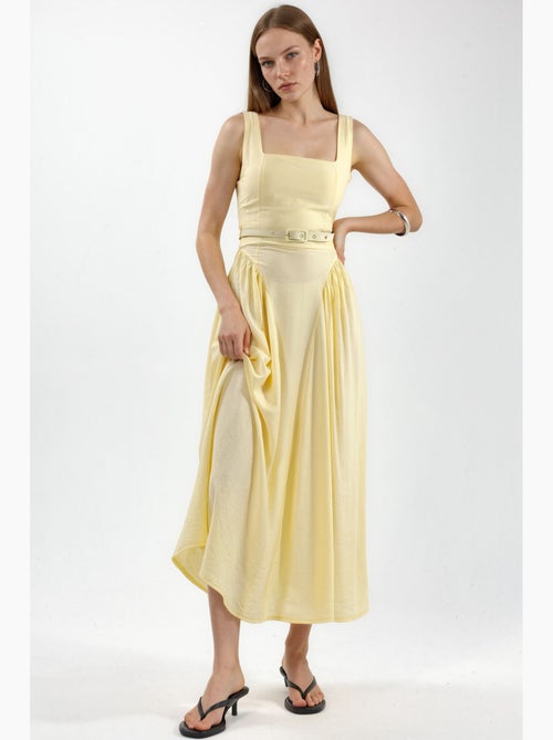 Robe midi à col carré avec ceinture busem - Kiabi