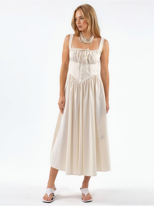 Robe midi à col carré avec détail boutonné busem - Kiabi Robe midi à col carré avec détail boutonné busem - Kiabi
