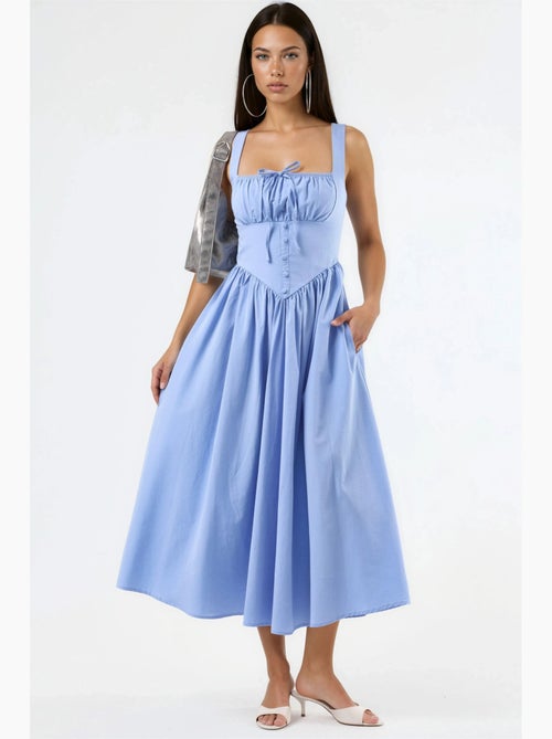Robe midi à col carré avec détail boutonné busem - Kiabi Robe midi à col carré avec détail boutonné busem - Kiabi