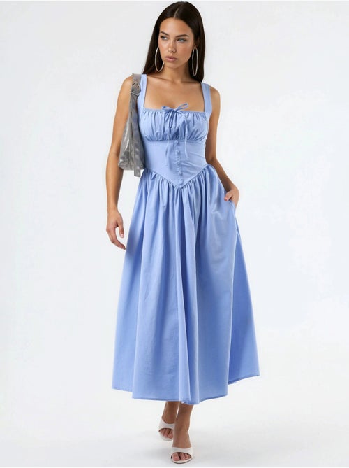 Robe midi à col carré avec détail boutonné busem - Kiabi Robe midi à col carré avec détail boutonné busem - Kiabi