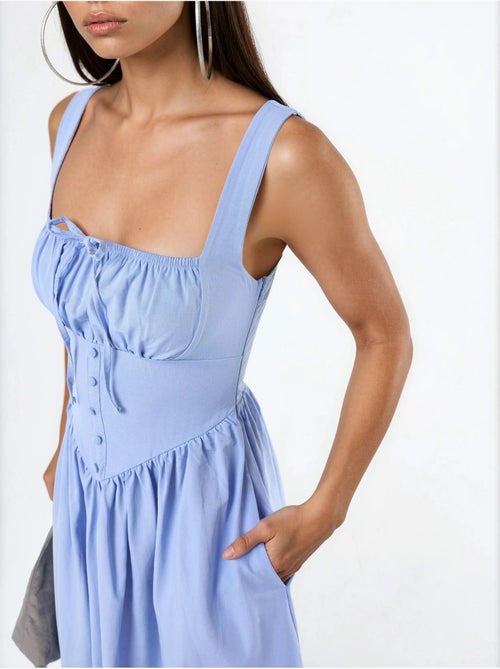 Robe midi à col carré avec détail boutonné busem - Kiabi Robe midi à col carré avec détail boutonné busem - Kiabi