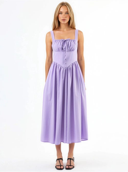 Robe midi à col carré avec détail boutonné busem - Kiabi Robe midi à col carré avec détail boutonné busem - Kiabi