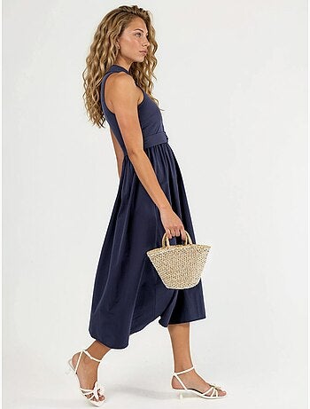 Robe midi à col en v et ceinture busem