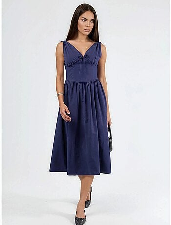 Robe midi à col en v et détail noué busem