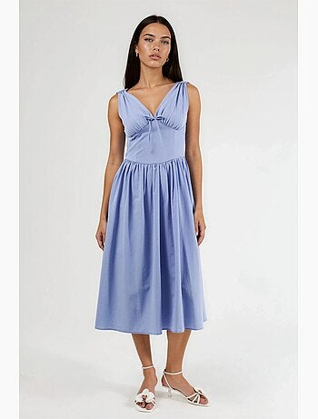 Robe midi à col en v et détail noué busem
