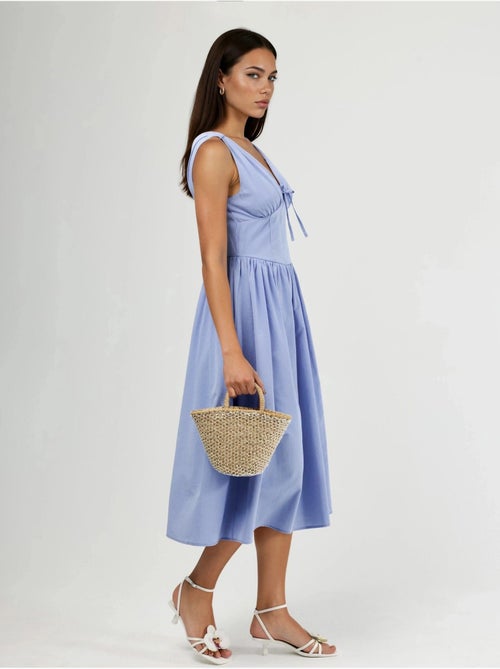 Robe midi à col en v et détail noué busem - Kiabi Robe midi à col en v et détail noué busem - Kiabi