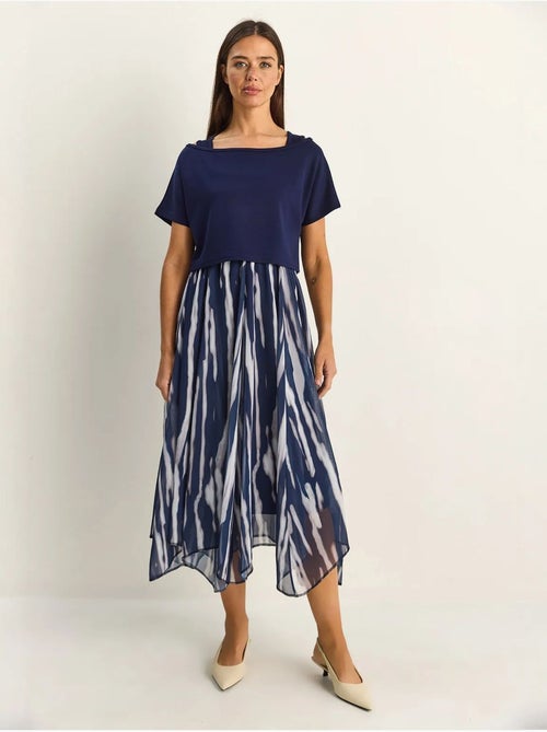 Robe midi à imprimé abstrait et col bateau lucci - Kiabi Robe midi à imprimé abstrait et col bateau lucci - Kiabi