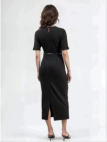 Robe midi à manches courtes et ceinture busem