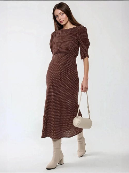 Robe midi ajustée à pois - Kiabi