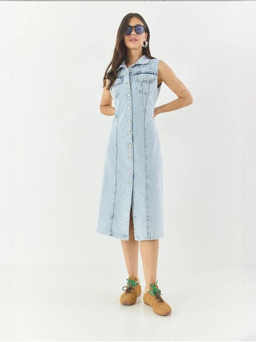 Robe midi ajustée en jean avec fermeture à boutons lucci - Kiabi Robe midi ajustée en jean avec fermeture à boutons lucci - Kiabi
