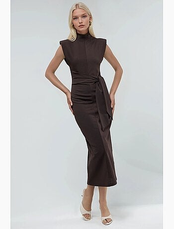 Robe midi ajustée sans manches avec détail à nouer busem