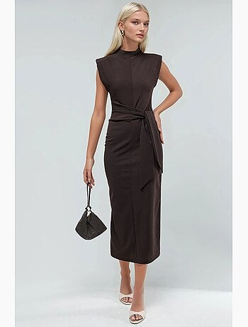 Robe midi ajustée sans manches avec détail à nouer busem