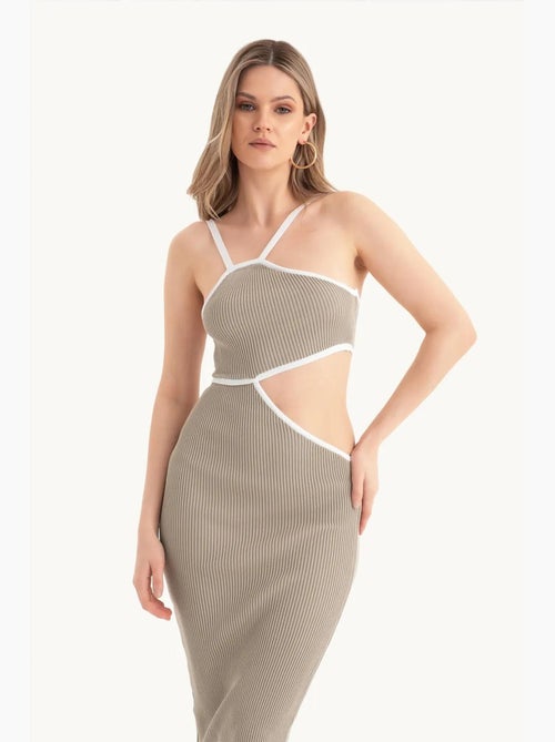 Robe midi asymétrique avec découpe latérale hiccup - Kiabi Robe midi asymétrique avec découpe latérale hiccup - Kiabi