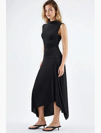 Robe midi asymétrique en maille à col rond hiccup