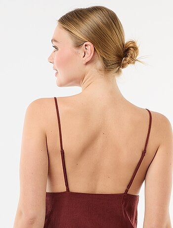 Robe midi avec bijou fantaisie au col