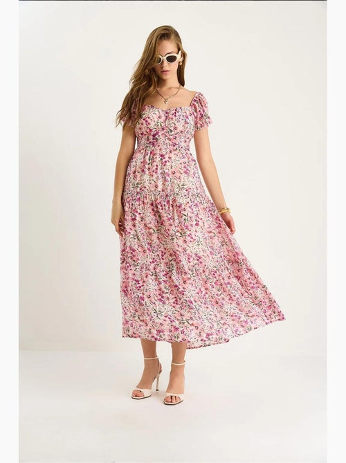 Robe midi avec col cœur et détail rose lucci - Kiabi Robe midi avec col cœur et détail rose lucci - Kiabi